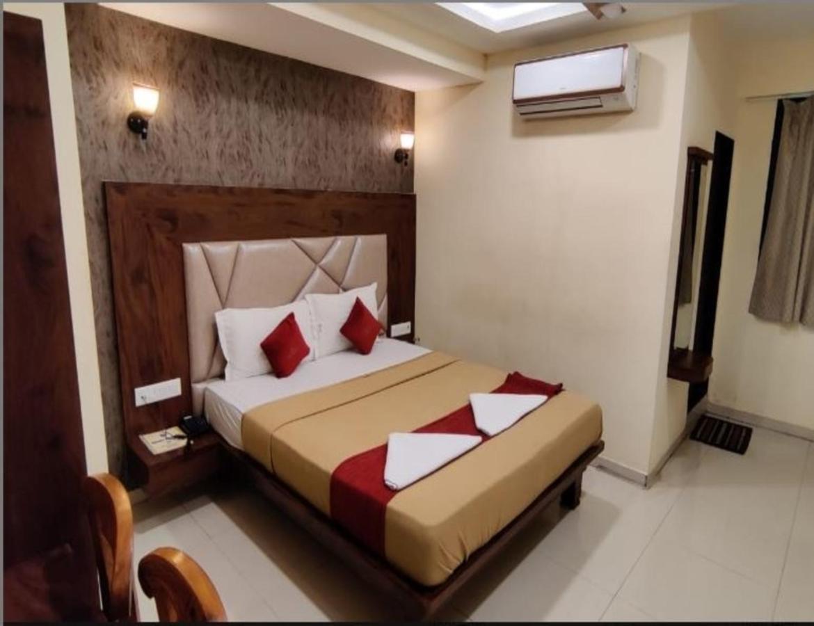 Hotel Samaira Residency,Dombivali Dive Exterior photo